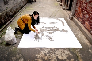 Red Hong Yi, ritratto di Ai Weiwei, 100.000 semi di girasole