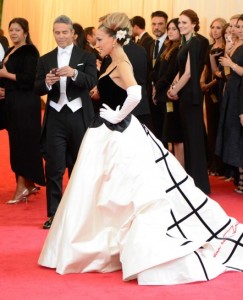 sarah-jessica-parker-in-oscar-de-la-renta