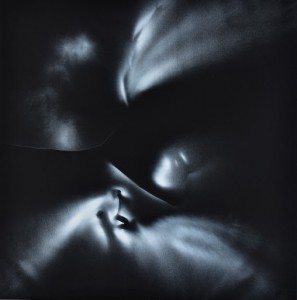 Marisa Marconi Amore di notte con riflessi lunari, 2006 Acrilico su tela, pittura soffiata, cm 100x100
